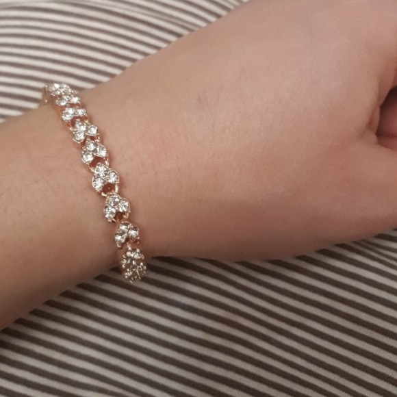 Lab Designed Diamond Bracelet. - Picture 3 of 7